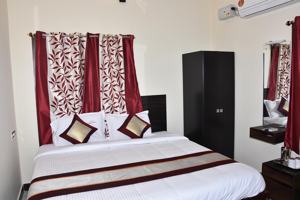 Barnabas Homestay Танджавур Экстерьер фото