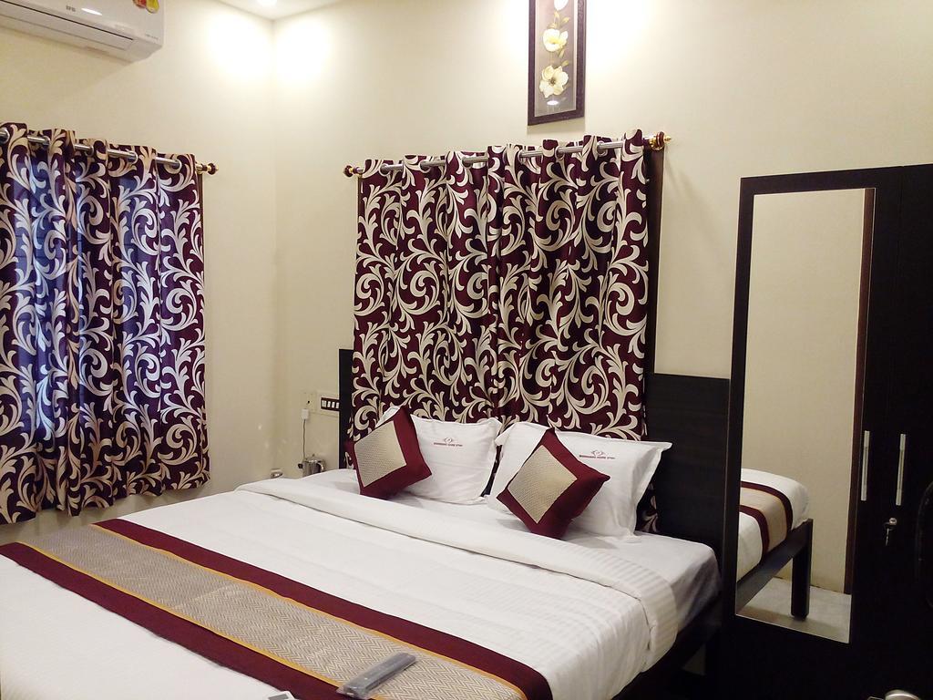 Barnabas Homestay Танджавур Экстерьер фото